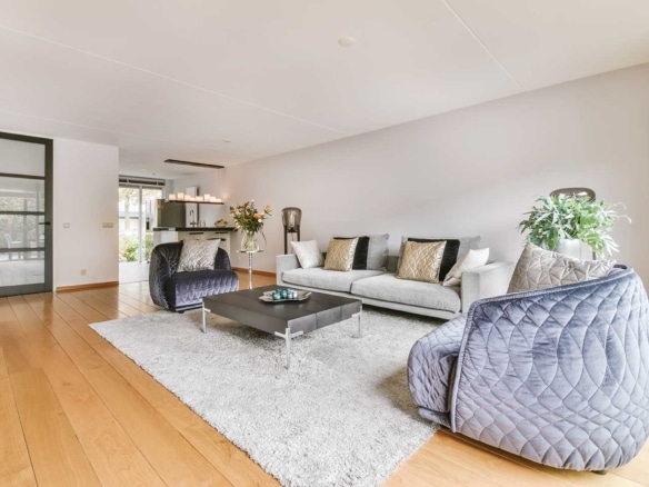 Central apartment with doorman