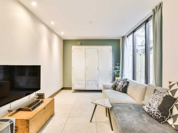 Central apartment with elevator